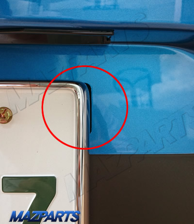 Djデミオ 新型デミオ のリアナンバープレートの気になる 隙間 が存在する理由 なんと マツダ車専門 輸入 オリジナルパーツ販売 Mazparts Official Blog